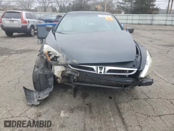 ✅ 2006 Honda Accord LX • VIN: 1HGCM55406A131203 • Lot: 93963205. Wystawiony na Copart z przebiegiem 260 718 mil. Bezpłatny archiwum sprzedaży aukcyjnych z USA i szczegółowy raport historii pojazdu na DreamBid. Zdjęcie 5.