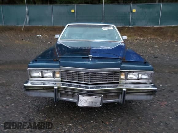 ✅ 1977 Cadillac Seville • VIN: 6D69S7Q249707 • Lot: 86999414. Wystawiony na Copart z przebiegiem 72 863 mil. Bezpłatny archiwum sprzedaży aukcyjnych z USA i szczegółowy raport historii pojazdu na DreamBid. Zdjęcie 5.