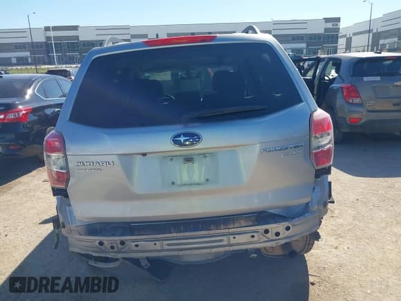 ✅ 2014 Subaru Forester Premium • VIN: JF2SJADC2EH461341 • Lot: 43578606. Wystawiony na IAAI z przebiegiem 78 099 mil. Bezpłatny archiwum sprzedaży aukcyjnych z USA i szczegółowy raport historii pojazdu na DreamBid. Zdjęcie 16.