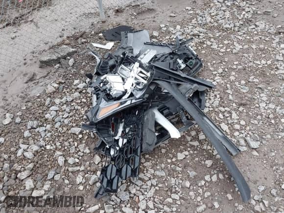 2022 Hyundai Santa Fe SE z VIN 5NMS1DAJ1NH400726, wystawiony jako IAAI lot #41680232 z przebiegiem 21 188 mil mil oraz . Historia ofert i sprzedaży dostępna na DreamBid. Obrazek 12.