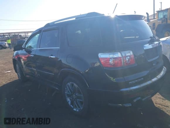 ✅ 2012 GMC Acadia Denali • VIN: 1GKKVTED1CJ176856 • Lot: 42045361. Listed on IAAI with 177,924 mi. Free auction sales archive from the USA and detailed vehicle history report at DreamBid. Image 3.