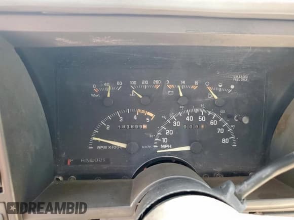 ✅ 1994 Chevrolet Silverado 1500 • VIN: 2GCEC19K1R1308514 • Lot: 69483625. Wystawiony na Copart z przebiegiem 183 899 mil. Bezpłatny archiwum sprzedaży aukcyjnych z USA i szczegółowy raport historii pojazdu na DreamBid. Zdjęcie 9.