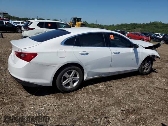 2019 Chevrolet Malibu LS z VIN 1G1ZB5ST4KF147582, wystawiony jako Copart lot #70856725 z przebiegiem 128 992 mil mil oraz Szkoda całkowita • Salvage title. Historia ofert i sprzedaży dostępna na DreamBid. Obrazek 3.