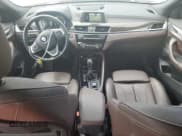 ✅ 2018 BMW X2 sDrive28i • VIN: WBXYJ3C32JEP76693 • Lot: 85193325. Wystawiony na Copart z przebiegiem 71 709 mil. Bezpłatny archiwum sprzedaży aukcyjnych z USA i szczegółowy raport historii pojazdu na DreamBid. Zdjęcie 8.