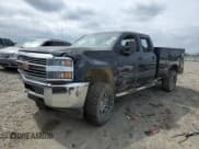 ✅ 2015 Chevrolet Silverado 2500HD • VIN: 1GB2KUEG8FZ553634 • Лот: 48521924. Опубликован ранее на Copart с пробегом Не указан. Бесплатный доступ к архиву аукционных продаж из США и подробный отчёт об истории автомобиля на DreamBid. Изображение 1.