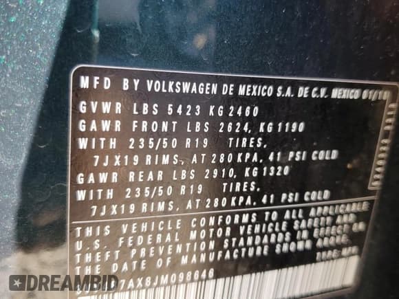 ✅ 2018 Volkswagen Tiguan SEL Premium • VIN: 3VV4B7AX8JM098646 • Lot: 91371045. Wystawiony na Copart z przebiegiem 110 489 mil. Bezpłatny archiwum sprzedaży aukcyjnych z USA i szczegółowy raport historii pojazdu na DreamBid. Zdjęcie 14.