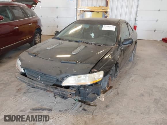 ✅ 1998 Honda Accord LX • VIN: 1HGCG2243WA026486 • Lot: 42237003. Listed on IAAI with 179,406 mi. Free auction sales archive from the USA and detailed vehicle history report at DreamBid. Image 2.