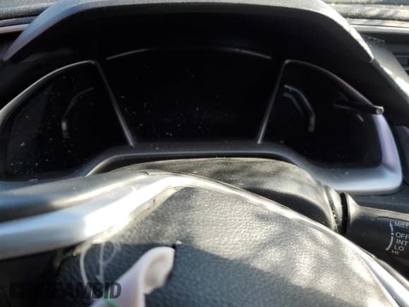 ✅ 2018 Honda Civic EX-L • VIN: 2HGFC3B7XJH350506 • Лот: 41868615. Опубликован ранее на Copart с пробегом Не указан. Бесплатный доступ к архиву аукционных продаж из США и подробный отчёт об истории автомобиля на DreamBid. Изображение 9.