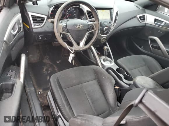 ✅ 2017 Hyundai Veloster • VIN: KMHTC6AD0HU321013 • Lot: 86071034. Wystawiony na Copart z przebiegiem 84 184 mil. Bezpłatny archiwum sprzedaży aukcyjnych z USA i szczegółowy raport historii pojazdu na DreamBid. Zdjęcie 8.