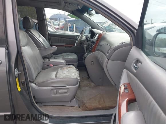 ✅ 2005 Toyota Sienna XLE • VIN: 5TDZA22C05S257400 • Lot: 43628344. Wystawiony na IAAI z przebiegiem 224 622 mil. Bezpłatny archiwum sprzedaży aukcyjnych z USA i szczegółowy raport historii pojazdu na DreamBid. Zdjęcie 5.