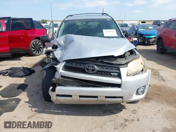 ✅ 2009 Toyota RAV4 Sport • VIN: JTMZK32VX9D001240 • Lot: 43485525. Listed on IAAI with 183,938 mi. Free auction sales archive from the USA and detailed vehicle history report at DreamBid. Image 12.