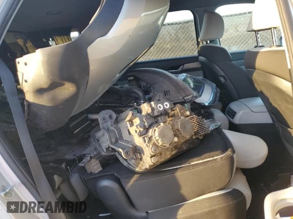 ✅ 2021 Hyundai Palisade SE • VIN: KM8R14HE6MU234603 • Лот: 88946145. Опубликован ранее на Copart с пробегом 81 017 миль. Бесплатный доступ к архиву аукционных продаж из США и подробный отчёт об истории автомобиля на DreamBid. Изображение 11.