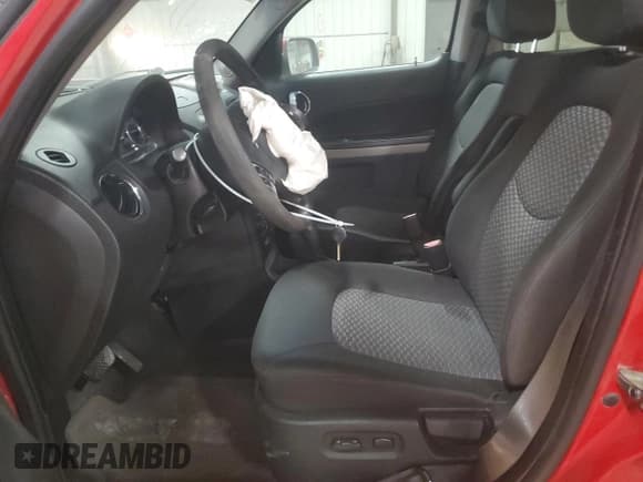 ✅ 2011 Chevrolet HHR 1LT • VIN: 3GNBABFW2BS555306 • Lot: 75982564. Listed on Copart with 168,134 mi. Free auction sales archive from the USA and detailed vehicle history report at DreamBid. Image 7.