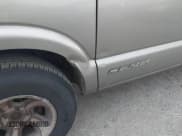 ✅ 1998 Chevrolet Blazer LS • VIN: 1GNCS13W9WK219573 • Lot: 42290584. Wystawiony na IAAI z przebiegiem 148 363 mil. Bezpłatny archiwum sprzedaży aukcyjnych z USA i szczegółowy raport historii pojazdu na DreamBid. Zdjęcie 6.