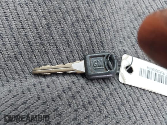 ✅ 1996 Chevrolet Silverado 1500 • VIN: 1GCEK14R1TZ121408 • Lot: 43730867. Listed on IAAI with 120,000 mi. Free auction sales archive from the USA and detailed vehicle history report at DreamBid. Image 11.