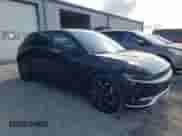 2022 Hyundai Ioniq 5 SE z VIN KM8KMDAF4NU084262, wystawiony jako Copart lot #51535144 z przebiegiem 51 834 mil mil oraz Szkoda całkowita • Salvage title. Historia ofert i sprzedaży dostępna na DreamBid. Obrazek 4.