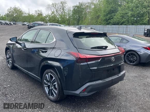 ✅ 2025 Lexus UX 300h • VIN: JTHUCJDH8S2003698 • Lot: 56182345. Wystawiony na Copart z przebiegiem 1 111 mil. Bezpłatny archiwum sprzedaży aukcyjnych z USA i szczegółowy raport historii pojazdu na DreamBid. Zdjęcie 3.