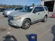 ✅ 2008 Ford Escape XLT • VIN: 1FMCU931X8KA56727 • Lot: 42063932. Wystawiony na IAAI z przebiegiem 220 461 mil. Bezpłatny archiwum sprzedaży aukcyjnych z USA i szczegółowy raport historii pojazdu na DreamBid. Zdjęcie 17.