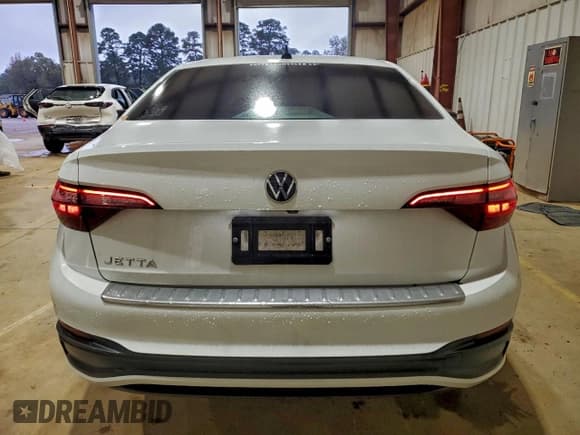 ✅ 2022 Volkswagen Jetta S • VIN: 3VWCM7BU4NM021526 • Lot: 94078015. Wystawiony na Copart z przebiegiem 39 116 mil. Bezpłatny archiwum sprzedaży aukcyjnych z USA i szczegółowy raport historii pojazdu na DreamBid. Zdjęcie 6.