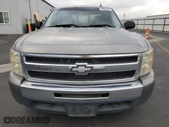 ✅ 2009 Chevrolet Silverado 1500 LT • VIN: 2GCEC29J891108050 • Lot: 92852615. Listed on Copart with 319,154 mi. Free auction sales archive from the USA and detailed vehicle history report at DreamBid. Image 5.