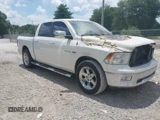 ✅ 2009 Dodge 1500 Laramie • VIN: 1D3HB13T59S705250 • Lot: 42850551. Wystawiony na IAAI z przebiegiem Nie podano. Bezpłatny archiwum sprzedaży aukcyjnych z USA i szczegółowy raport historii pojazdu na DreamBid. Zdjęcie 1.