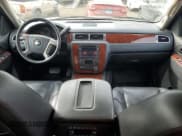 ✅ 2011 Chevrolet Suburban LTZ • VIN: 1GNSKKE33BR298566 • Lot: 91773575. Listed on Copart with 146,486 mi. Free auction sales archive from the USA and detailed vehicle history report at DreamBid. Image 8.