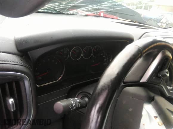 2019 Chevrolet Silverado 1500 RST с VIN 1GCUYEED6KZ230823, выставлен на аукционе IAAI как лот 43306345 с пробегом Не указан миль и . История ставок и продаж доступна на DreamBid. Изображение 7.