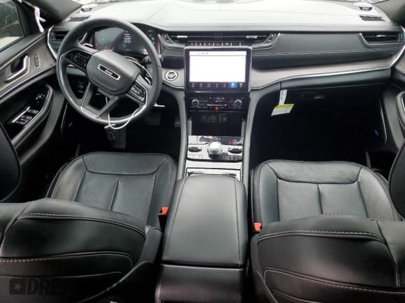 ✅ 2023 Jeep Grand Cherokee Overland • VIN: 1C4RJYD65PC634155 • Лот: 59757495. Опубликован ранее на Copart с пробегом 22 996 миль. Бесплатный доступ к архиву аукционных продаж из США и подробный отчёт об истории автомобиля на DreamBid. Изображение 8.