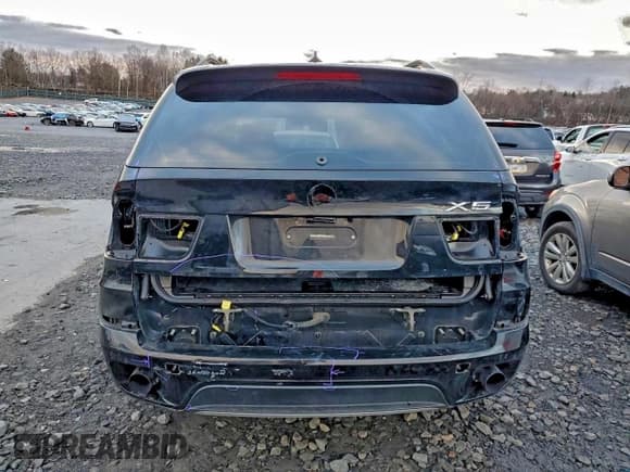 ✅ 2011 BMW X5 35i • VIN: 5UXZV4C57BL403240 • Lot: 93885655. Wystawiony na Copart z przebiegiem 155 387 mil. Bezpłatny archiwum sprzedaży aukcyjnych z USA i szczegółowy raport historii pojazdu na DreamBid. Zdjęcie 6.