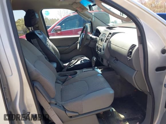 ✅ 2009 Nissan Frontier SE • VIN: 1N6AD09W19C426742 • Лот: 42132088. Опубликован ранее на IAAI с пробегом 269 624 миль. Бесплатный доступ к архиву аукционных продаж из США и подробный отчёт об истории автомобиля на DreamBid. Изображение 5.