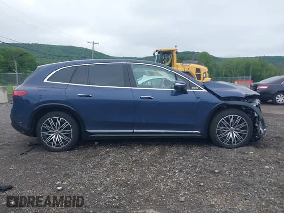 ✅ 2023 Mercedes-Benz EQS 580 • VIN: 4JGDM4EB6PA019188 • Lot: 42373403. Listed on IAAI with 14,182 mi. Free auction sales archive from the USA and detailed vehicle history report at DreamBid. Image 13.