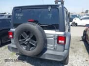 ✅ 2021 Jeep Wrangler Unlimited Sport Altitude • VIN: 1C4HJXDGXMW662493 • Lot: 41288957. Wystawiony na IAAI z przebiegiem 64 808 mil. Bezpłatny archiwum sprzedaży aukcyjnych z USA i szczegółowy raport historii pojazdu na DreamBid. Zdjęcie 17.