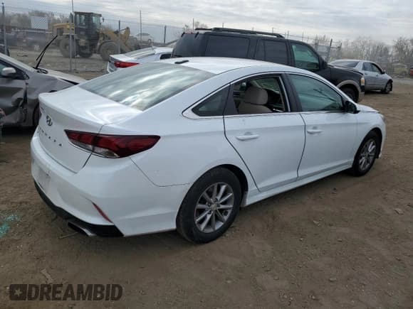 ✅ 2018 Hyundai Sonata SE • VIN: 5NPE24AF2JH625126 • Lot: 45320003. Listed on Copart with 82,567 mi. Free auction sales archive from the USA and detailed vehicle history report at DreamBid. Image 3.