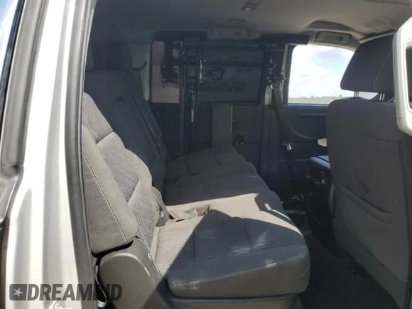 ✅ 2019 Chevrolet Suburban LS • VIN: 1GNSCGKC5KR248685 • Lot: 82559625. Listed on Copart with 112,465 mi. Free auction sales archive from the USA and detailed vehicle history report at DreamBid. Image 11.
