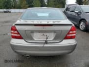 ✅ 2007 Mercedes-Benz C 230 Sport • VIN: WDBRF52H17A951929 • Lot: 85420775. Wystawiony na Copart z przebiegiem 89 046 mil. Bezpłatny archiwum sprzedaży aukcyjnych z USA i szczegółowy raport historii pojazdu na DreamBid. Zdjęcie 6.