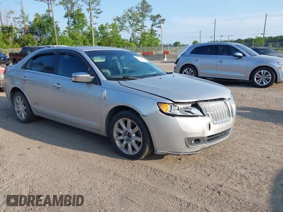 ✅ 2010 Lincoln MKZ • VIN: 3LNHL2GC4AR608669 • Lot: 42198042. Listed on IAAI with 122,715 mi. Free auction sales archive from the USA and detailed vehicle history report at DreamBid. Image 1.