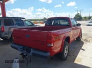 ✅ 2004 Dodge Dakota • VIN: 1D7HG12K74S727008 • Lot: 41690706. Wystawiony na IAAI z przebiegiem 72 924 mil. Bezpłatny archiwum sprzedaży aukcyjnych z USA i szczegółowy raport historii pojazdu na DreamBid. Zdjęcie 4.