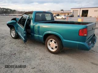 ✅ 1996 Chevrolet S-10 • VIN: 1GCCS14X8TK131156 • Лот: 80649734. Опубликован ранее на Copart с пробегом 236 792 миль. Бесплатный доступ к архиву аукционных продаж из США и подробный отчёт об истории автомобиля на DreamBid. Изображение 2.
