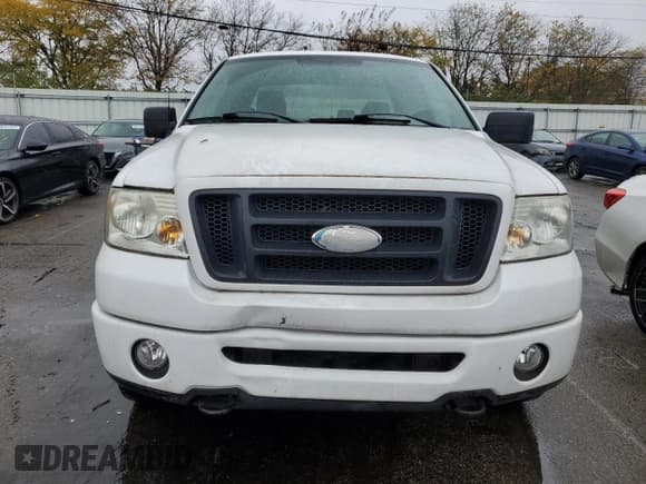 ✅ 2008 Ford F-150 STX • VIN: 1FTRX14W98FC02139 • Lot: 90627045. Wystawiony na Copart z przebiegiem 98 805 mil. Bezpłatny archiwum sprzedaży aukcyjnych z USA i szczegółowy raport historii pojazdu na DreamBid. Zdjęcie 5.