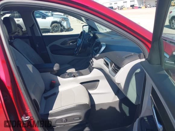 ✅ 2020 GMC Terrain SLT • VIN: 3GKALPEV4LL175064 • Lot: 43648703. Listed on IAAI with 57,270 mi. Free auction sales archive from the USA and detailed vehicle history report at DreamBid. Image 5.