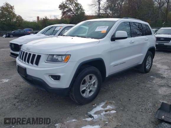 ✅ 2015 Jeep Grand Cherokee Laredo • VIN: 1C4RJFAG7FC660076 • Lot: 43646083. Wystawiony na IAAI z przebiegiem 139 150 mil. Bezpłatny archiwum sprzedaży aukcyjnych z USA i szczegółowy raport historii pojazdu na DreamBid. Zdjęcie 18.