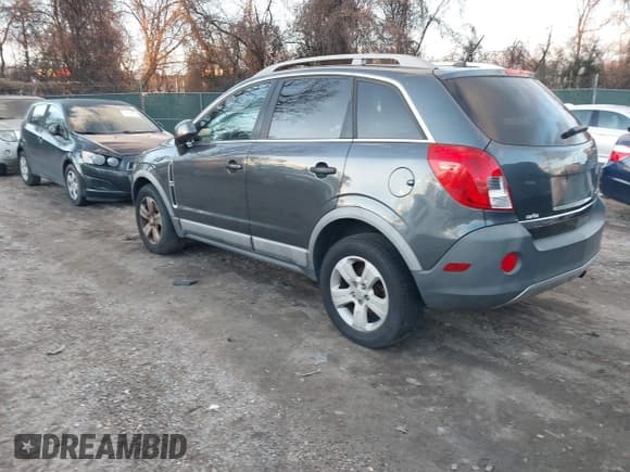 ✅ 2013 Chevrolet Captiva Sport LS • VIN: 3GNAL2EK6DS532909 • Lot: 43924309. Wystawiony na IAAI z przebiegiem 95 982 mil. Bezpłatny archiwum sprzedaży aukcyjnych z USA i szczegółowy raport historii pojazdu na DreamBid. Zdjęcie 3.