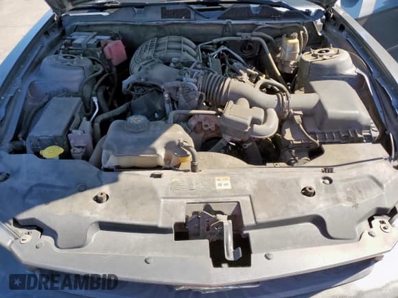 ✅ 2011 Ford Mustang V6 • VIN: 1ZVBP8AM1B5166406 • Lot: 86176825. Listed on Copart with 186,127 mi. Free auction sales archive from the USA and detailed vehicle history report at DreamBid. Image 11.