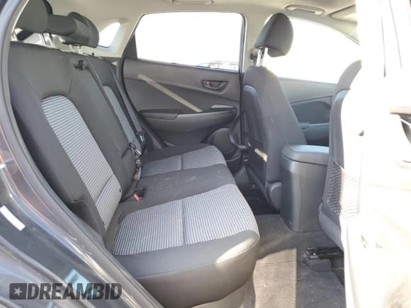 ✅ 2018 Hyundai Kona SEL • VIN: KM8K6CAA4JU087388 • Лот: 76792164. Опубликован ранее на Copart с пробегом 69 073 миль. Бесплатный доступ к архиву аукционных продаж из США и подробный отчёт об истории автомобиля на DreamBid. Изображение 11.