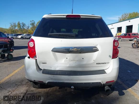 ✅ 2013 Chevrolet Equinox LT • VIN: 2GNFLNE33D6147127 • Лот: 43478575. Опубликован ранее на IAAI с пробегом 181 790 миль. Бесплатный доступ к архиву аукционных продаж из США и подробный отчёт об истории автомобиля на DreamBid. Изображение 17.