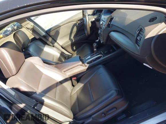 ✅ 2017 Acura RDX • VIN: 5J8TB4H33HL010675 • Lot: 42178842. Listed on IAAI with Not provided. Free auction sales archive from the USA and detailed vehicle history report at DreamBid. Image 5.