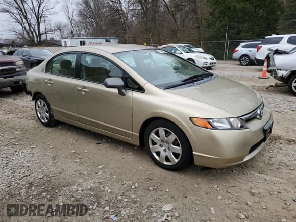 ✅ 2008 Honda Civic LX • VIN: 1HGFA165X8L029422 • Lot: 93428245. Listed on Copart with 85,666 mi. Free auction sales archive from the USA and detailed vehicle history report at DreamBid. Image 4.