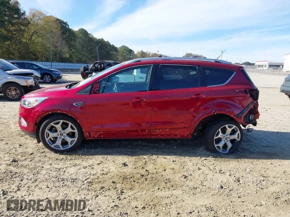 ✅ 2017 Ford Escape Titanium • VIN: 1FMCU0J93HUA35999 • Лот: 43519028. Опубликован ранее на IAAI с пробегом 63 906 миль. Бесплатный доступ к архиву аукционных продаж из США и подробный отчёт об истории автомобиля на DreamBid. Изображение 6.
