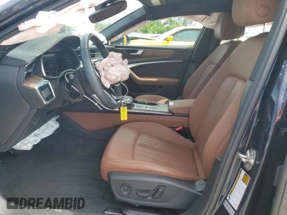 ✅ 2024 Audi A6 Premium Plus • VIN: WAUE3BF23RN033458 • Lot: 62813435. Wystawiony na Copart z przebiegiem 7 035 mil. Bezpłatny archiwum sprzedaży aukcyjnych z USA i szczegółowy raport historii pojazdu na DreamBid. Zdjęcie 7.