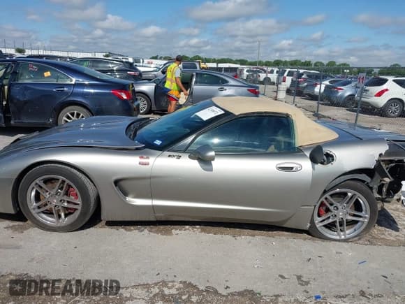 ✅ 2000 Chevrolet Corvette • VIN: 1G1YY32G7Y5100496 • Lot: 42348072. Listed on IAAI with 111,965 mi. Free auction sales archive from the USA and detailed vehicle history report at DreamBid. Image 14.